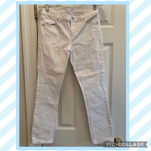 LOFT Denim - LOFT white straight leg jeans by Ann Taylor like new